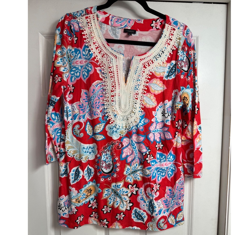 Talbots Red Floral Paisley Split Neck Crochet Lace Trim 3/4 Sleeve Tunic Top M